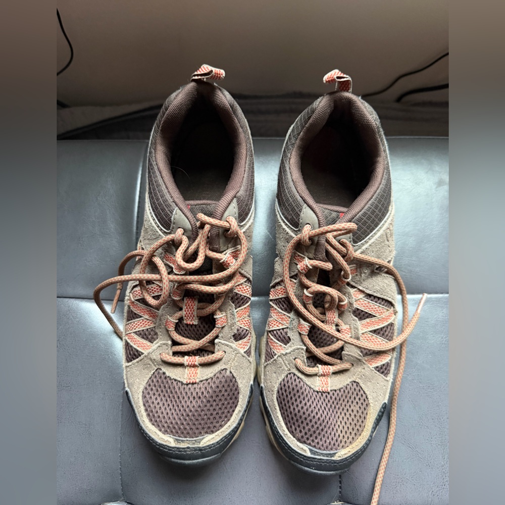 Columbia Brown and Tan Outdoor Hiking Shoes